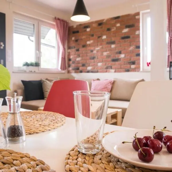 Piaskowa Polana, hotel en Dębki