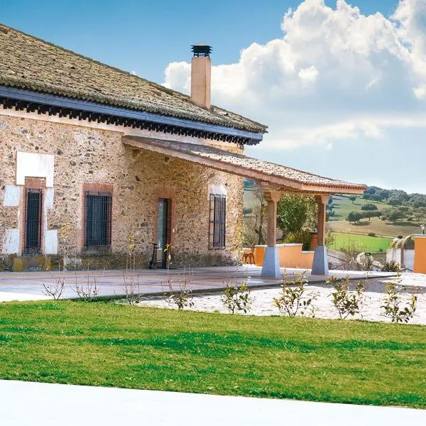 Casa Rural La Torrecilla con PISCINA PRIVADA، فندق في Cabeza de Diego Gómez