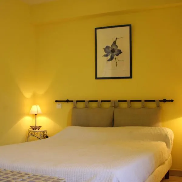 Le Provençal, hotel em Aups