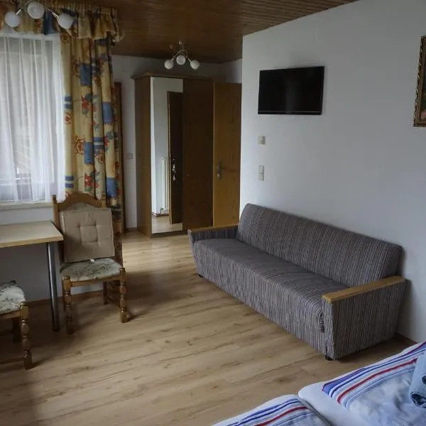 Viesnīca Pension-Ferienwohnung Rotar pilsētā Fāka