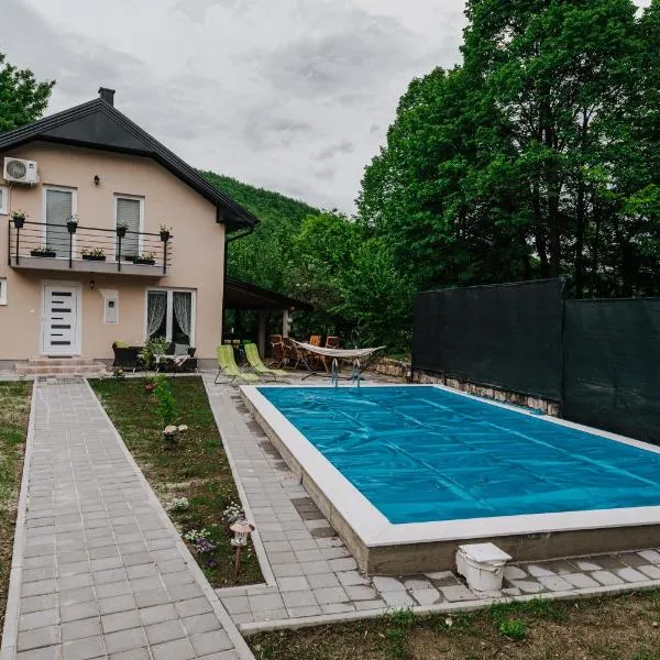 Apartman Ena, hotel Bihácsban