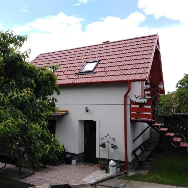Kossuth Lajos utca 73 Apartman Nabuka, hotel v destinaci Tihany