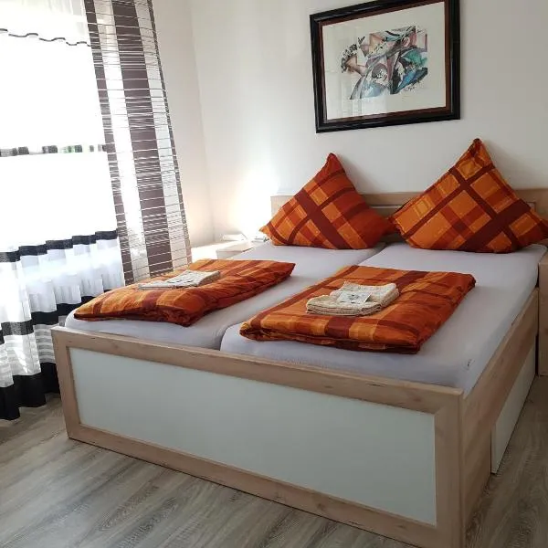 Ferienunterkunft - Am Stadtgarten, hotell sihtkohas Saarlouis