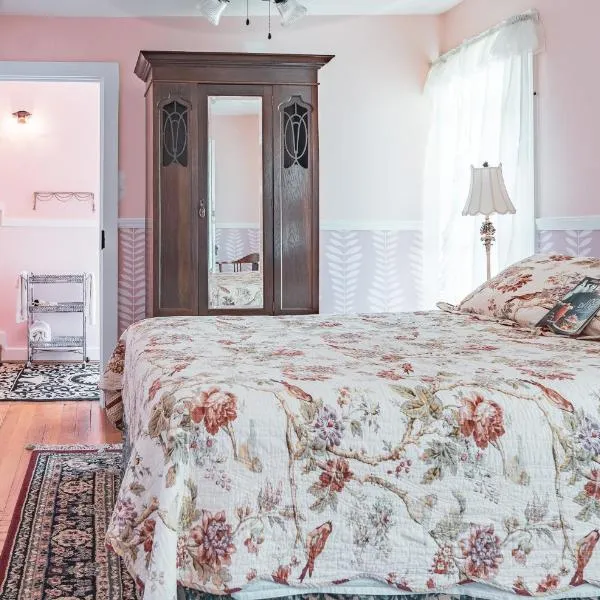 Black Mountain Inn, hotel in Black Mountain