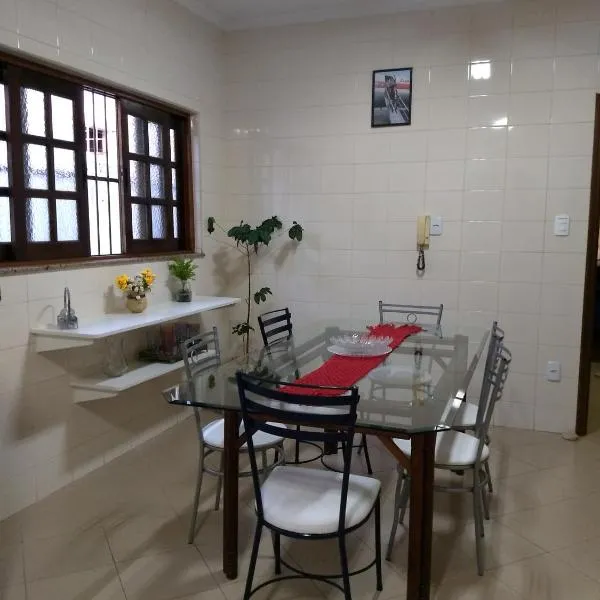 Casa Beatles Hostel Bauru, hotel v destinaci Bauru