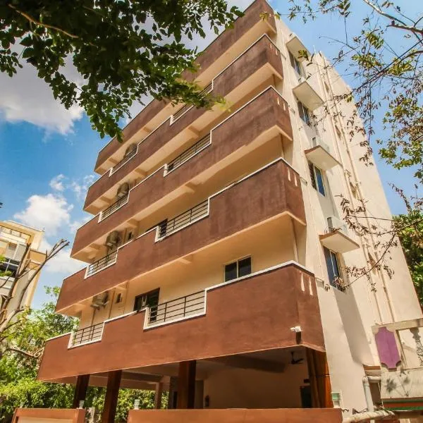 Itsy Hotels Riyas Grand, ξενοδοχείο σε Τιρουπάτι