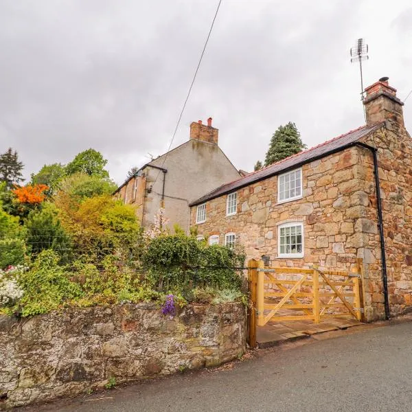 Woodland Cottage, hotel in Llangollen