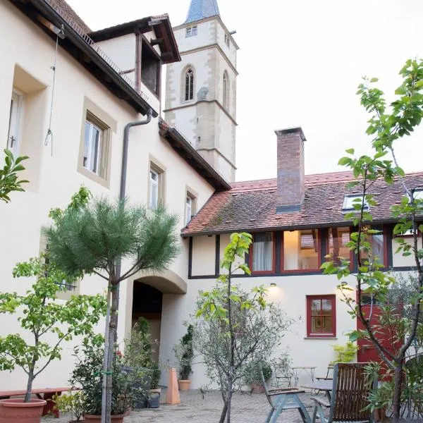 Wenkheimer Hof Ferienwohnung, Hotel in Iphofen