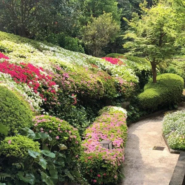 伊道荘園, hotel v destinaci Futo