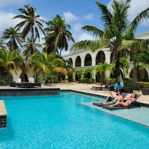Talk of the Town Beach Hotel & Beach Club by GH Hoteles、オラニエスタッドのホテル