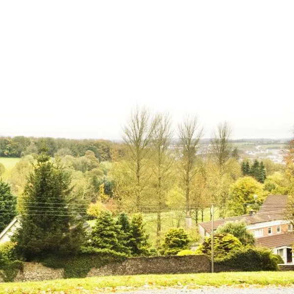 Courtyard Mews, hotel in Loughgall