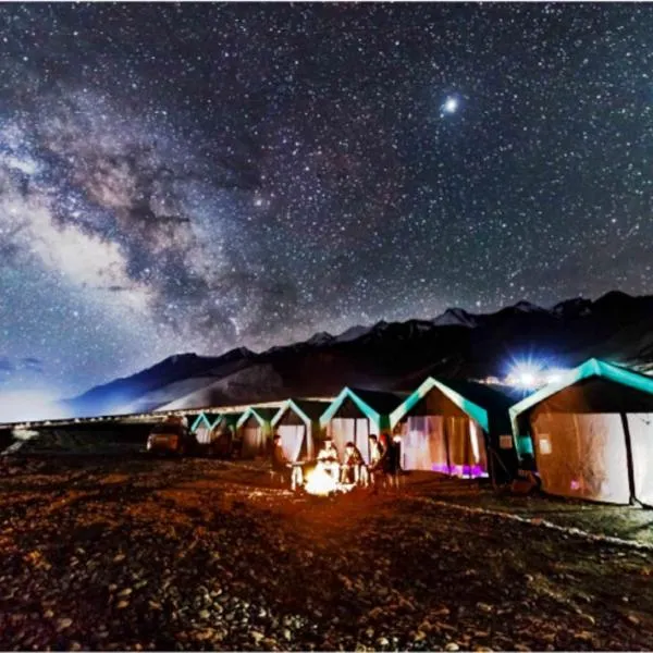 P3 Camp Pangong、Spangmikのホテル