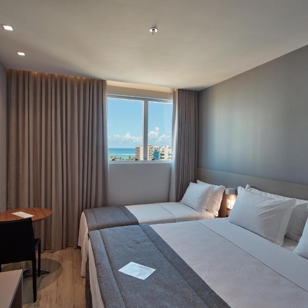 Flix Hotel