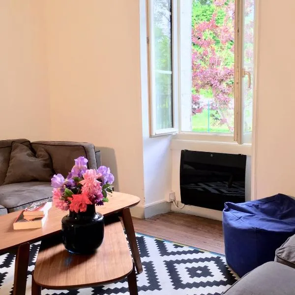 La maison des amis, hotel em Nuits-sur-Armançon
