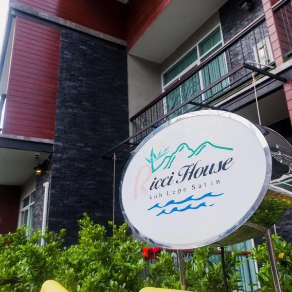 Ricci House Resort, hotel di Ko Lipe