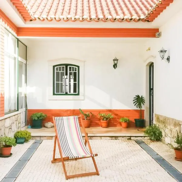 Rustic Holiday House in the Natural Park, hotel in Alcobertas