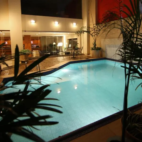Convair Hotel, hotel v mestu Ciudad del Este
