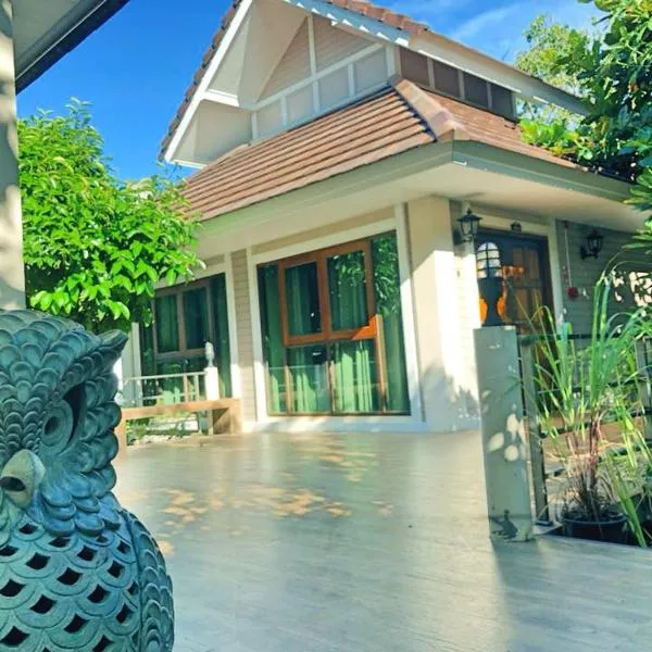 Damnoen Care Resort โรงแรมในBan Khlong Su