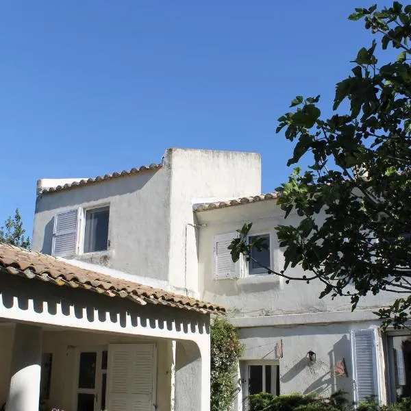 Le Mas des Figuiers, hôtel à Arles