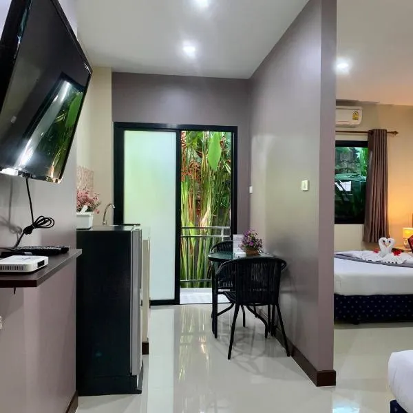 Isayarada Apartment, hotel v destinaci Thalang