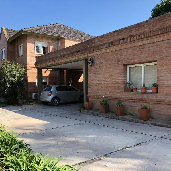 Departamento pie del cerro, ξενοδοχείο σε Yerba Buena