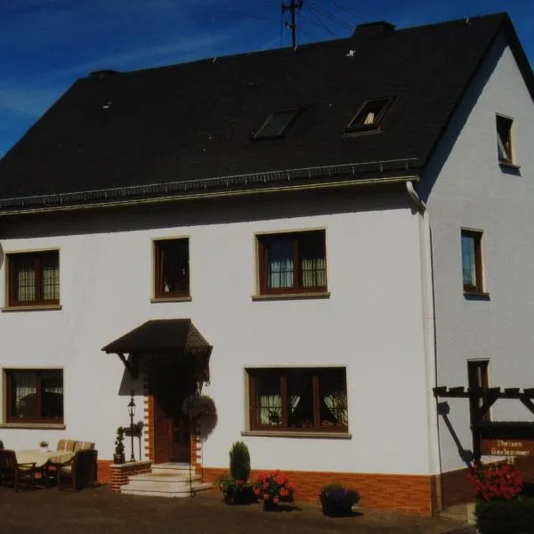 Pension Loni Theisen, hotel v destinaci Kelberg