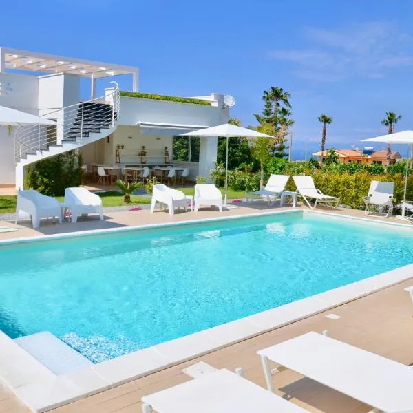 Centurio luxury rooms, hotel in Tropea