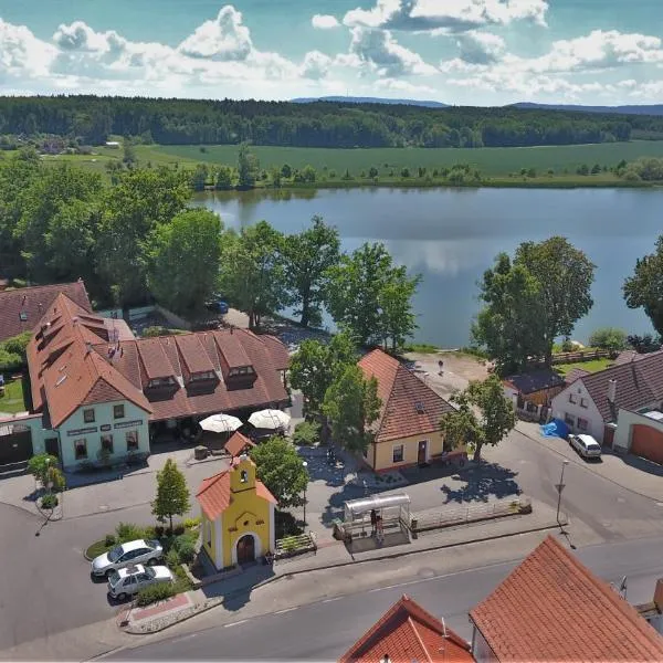 Šindlovská krčma, hotell i Habří