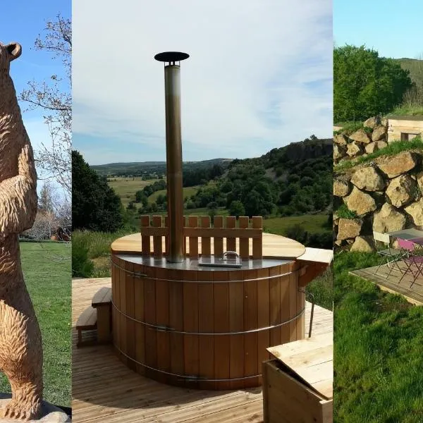 Domaine de l'Ours / Camping Lodge – hotel w mieście Saint-Urcize