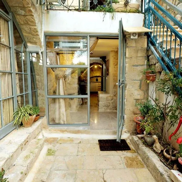 HEMDAT NEFESH、ツファットのホテル