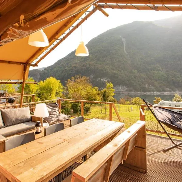 Arsiè में, होटल Lodge Holidays - Camping Gajole