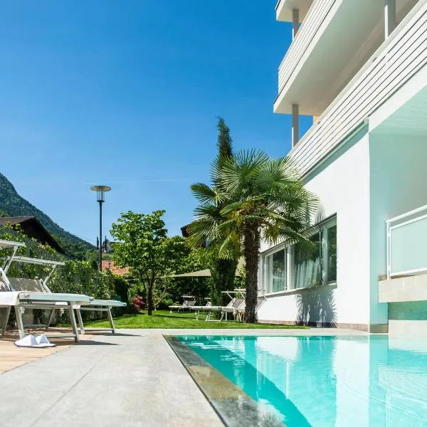Hotel Jardis – hotel w mieście Lana