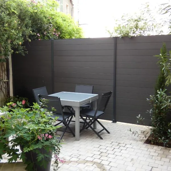 LE LOGIS ST PERE, Hotel in Sancerre