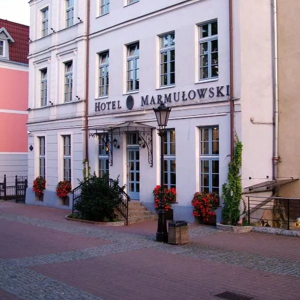 Hotel Marmułowski, hotel in Pobłocie