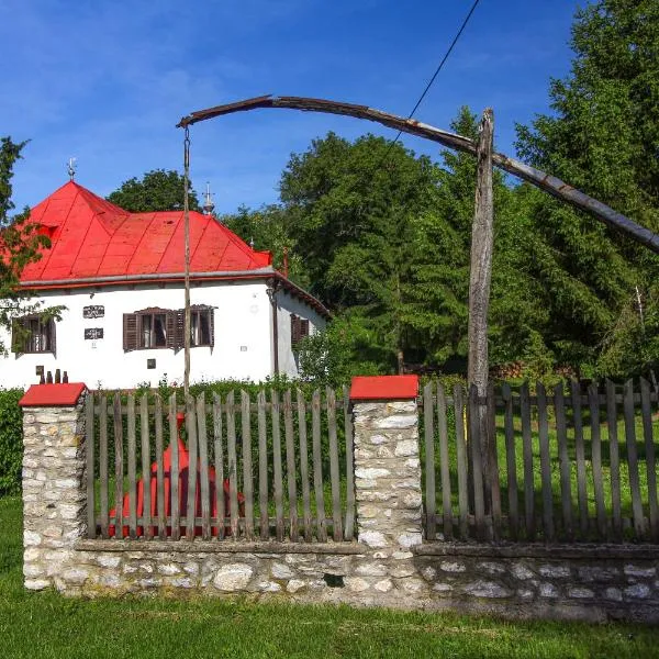 Vén Diófa Kúria, hotel in Mónosbél