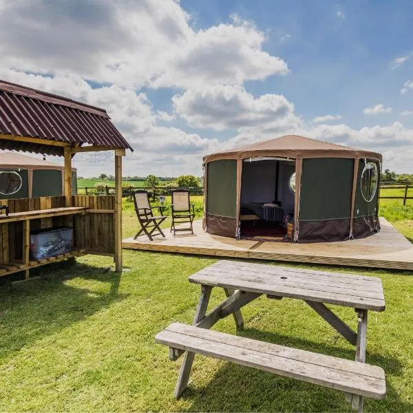 Mousley House Farm Campsite and Glamping, hotel in Warwick
