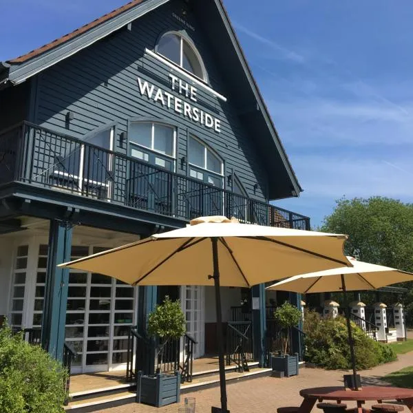 Waterside by Greene King Inns、ウォリントンのホテル