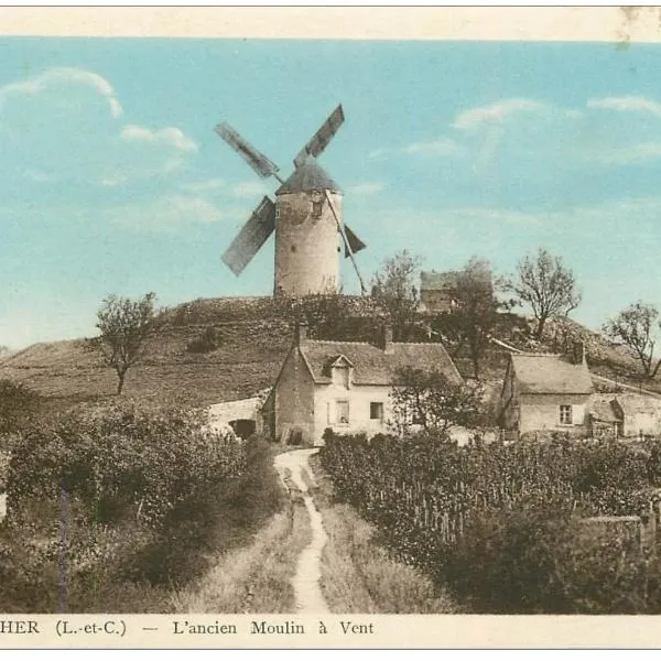 Le Moulin de la Motte Baudoin, hotel v mestu Noyers-sur-Cher