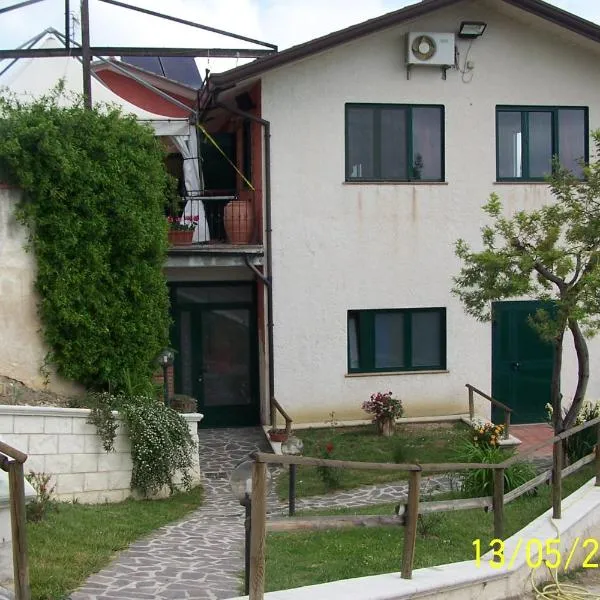 B&B L'ARCOBALENO, хотел в Fara San Martino