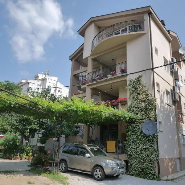 Apartments Blago Sutomore, ξενοδοχείο σε Sutomore