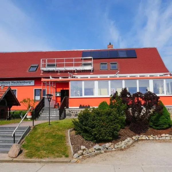 Landhaus Mecklenburg, hotel di Waren