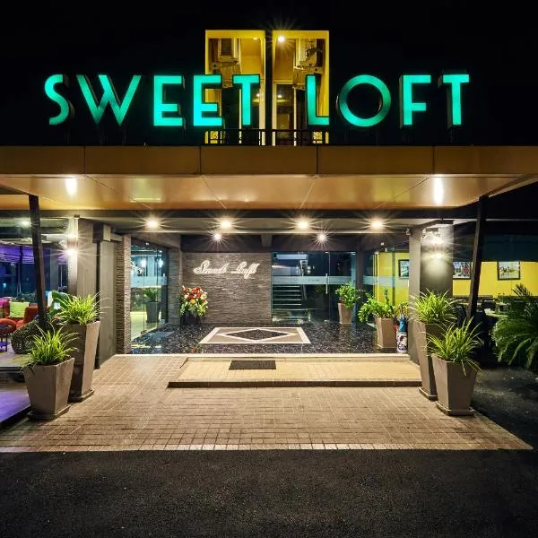 Sweetloft Hotel Don Muang, hotel en Ban Sam Ngam