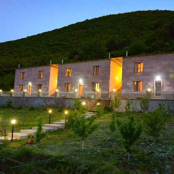 Yeghevnut Hotel, hotel in Goris