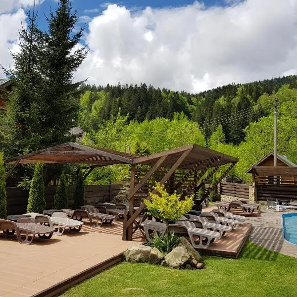 Villa Nova, hotel u gradu Tatariv