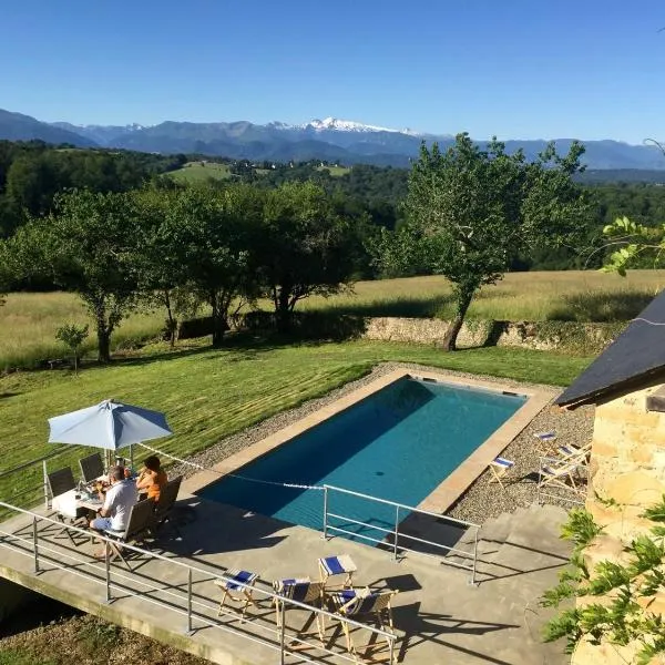 Maison D'Orride, hotel di Geüs-d'Oloron