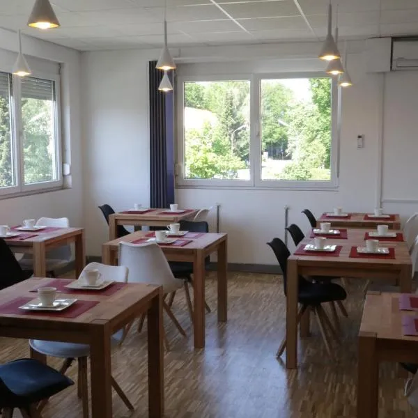 Pension Isartal, hotel di Geretsried