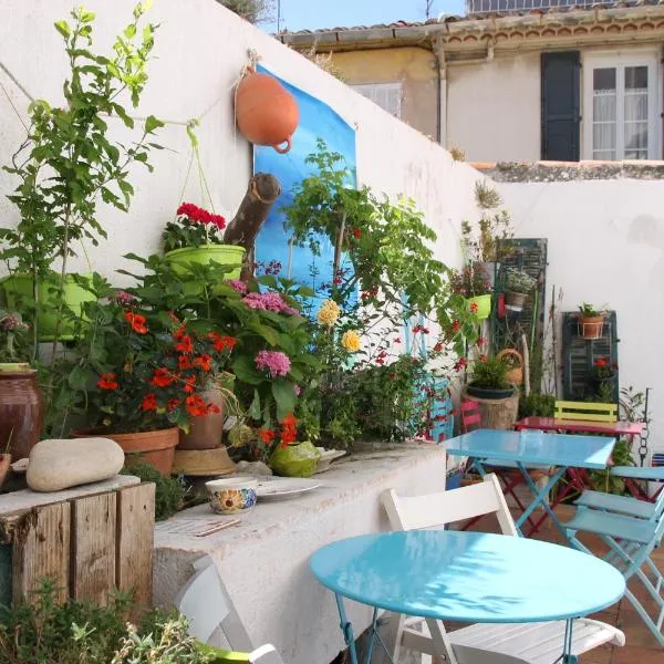 Au Petit chez Soi, hotel v destinaci Cassis