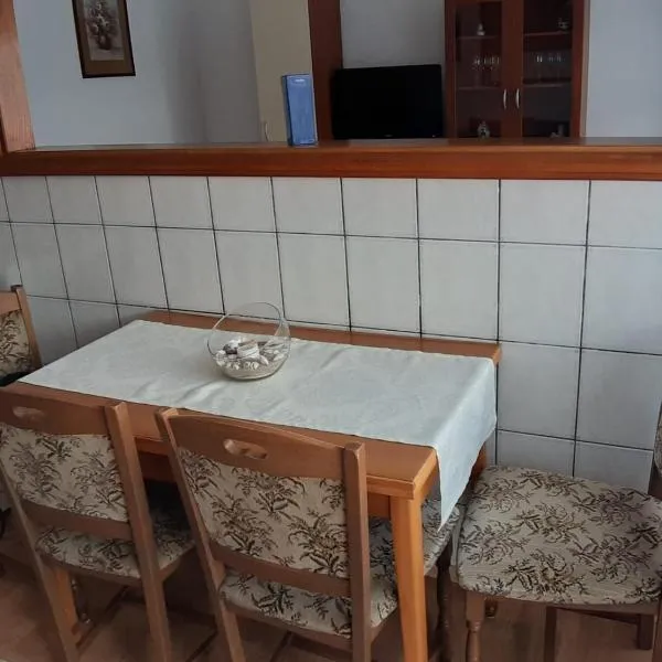 Apartment Ivana, отель в городе Госпич