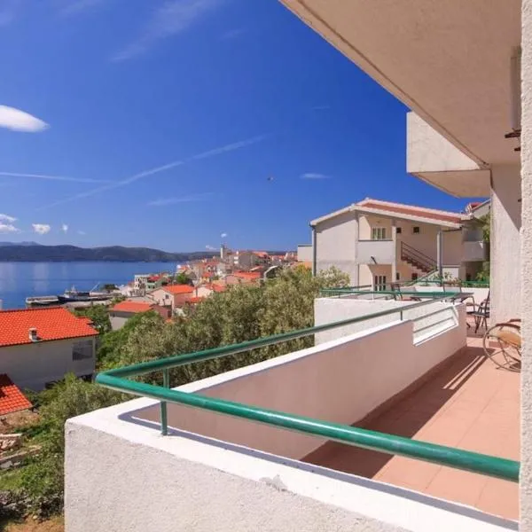 Apartments Toni Two, hotel di Igrane