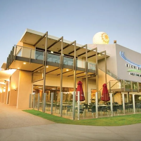 Rich River Golf Club, hotel en Moama